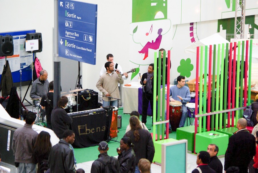 Evry Daily Photo - Concert Ebena Inauguration Gare Evry Centre 177.jpg